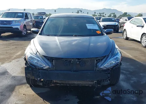 2017 Nissan Altima 2.5 S z USA, uszkodzony, nr VIN 1N4AL3AP4HN332942